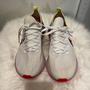 Nike Women’s React Infinity Run Flyknit 2
